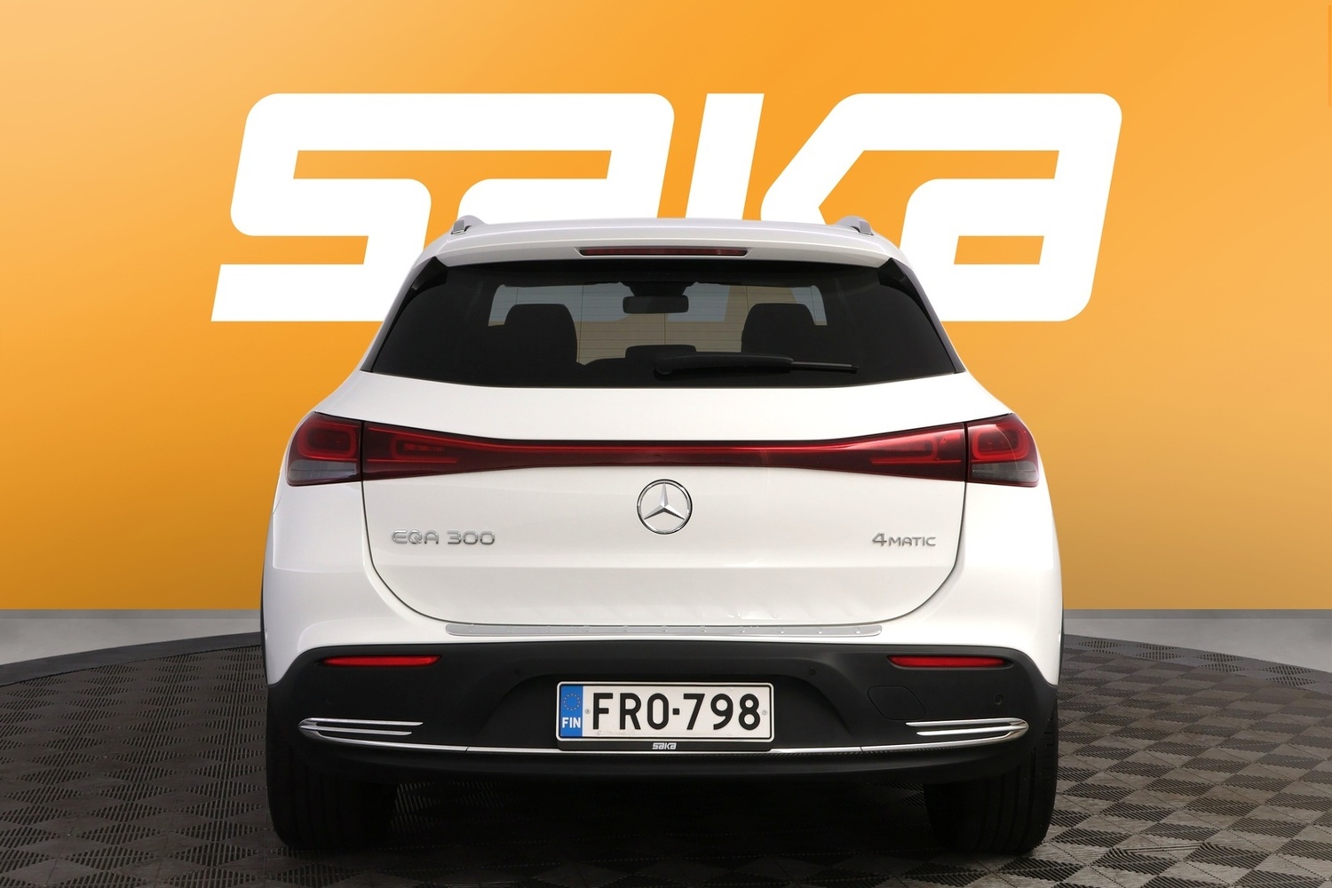 Mercedes-Benz EQA vaihtoauto