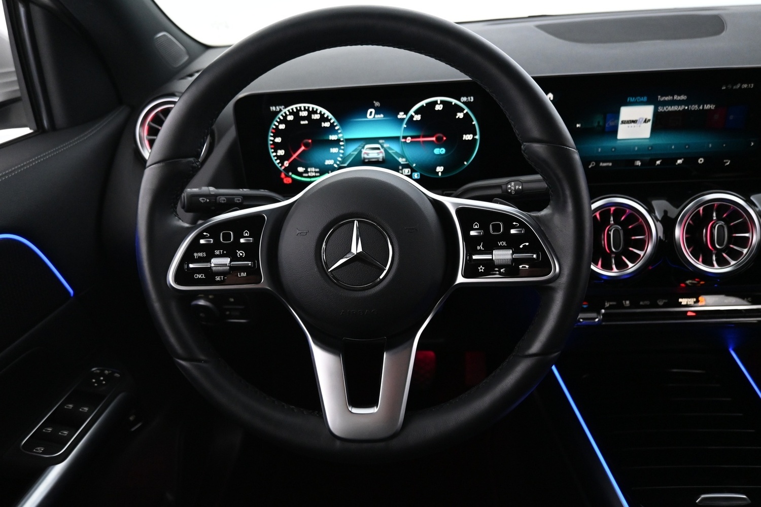 Mercedes-Benz EQA vaihtoauto