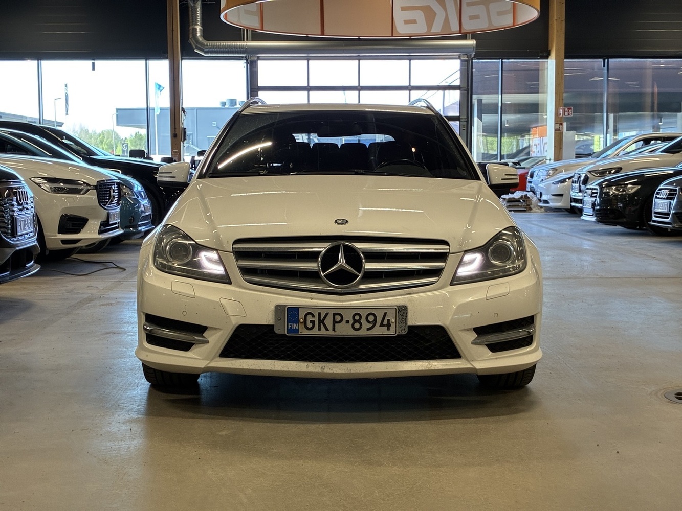 Mercedes-Benz C vaihtoauto