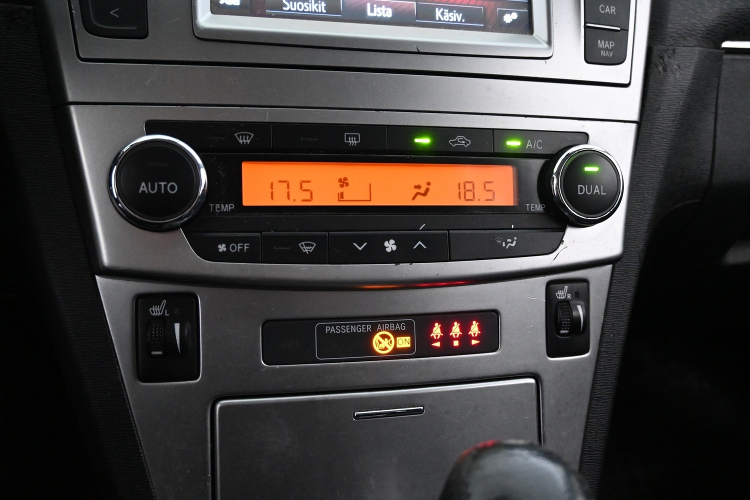 Toyota Avensis vaihtoauto