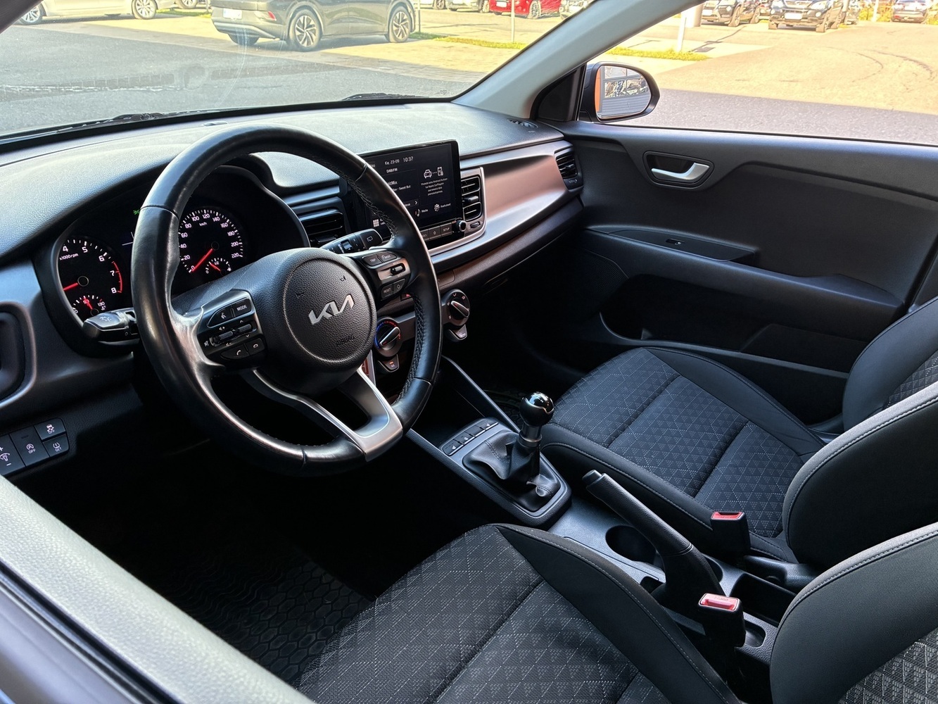 Kia Rio vaihtoauto