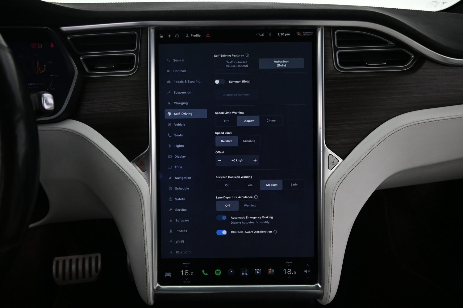 Tesla Model X vaihtoauto