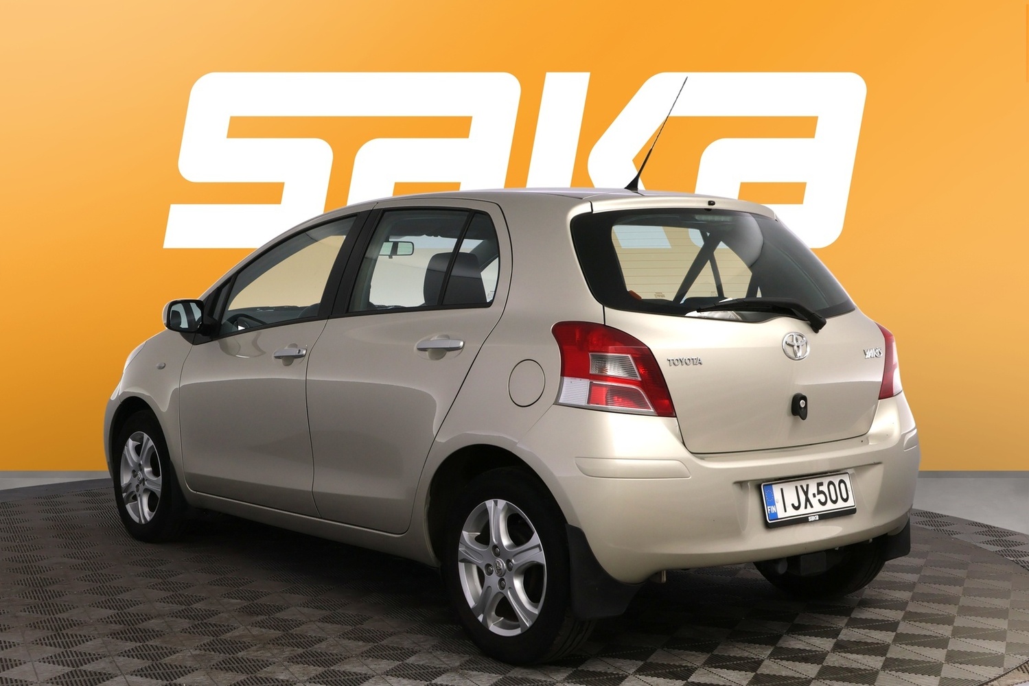 Toyota Yaris vaihtoauto