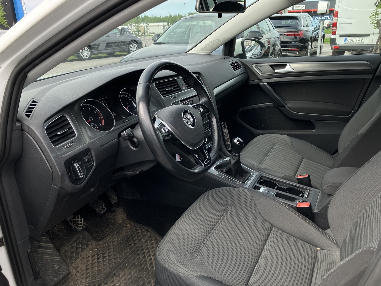 Volkswagen Golf vaihtoauto