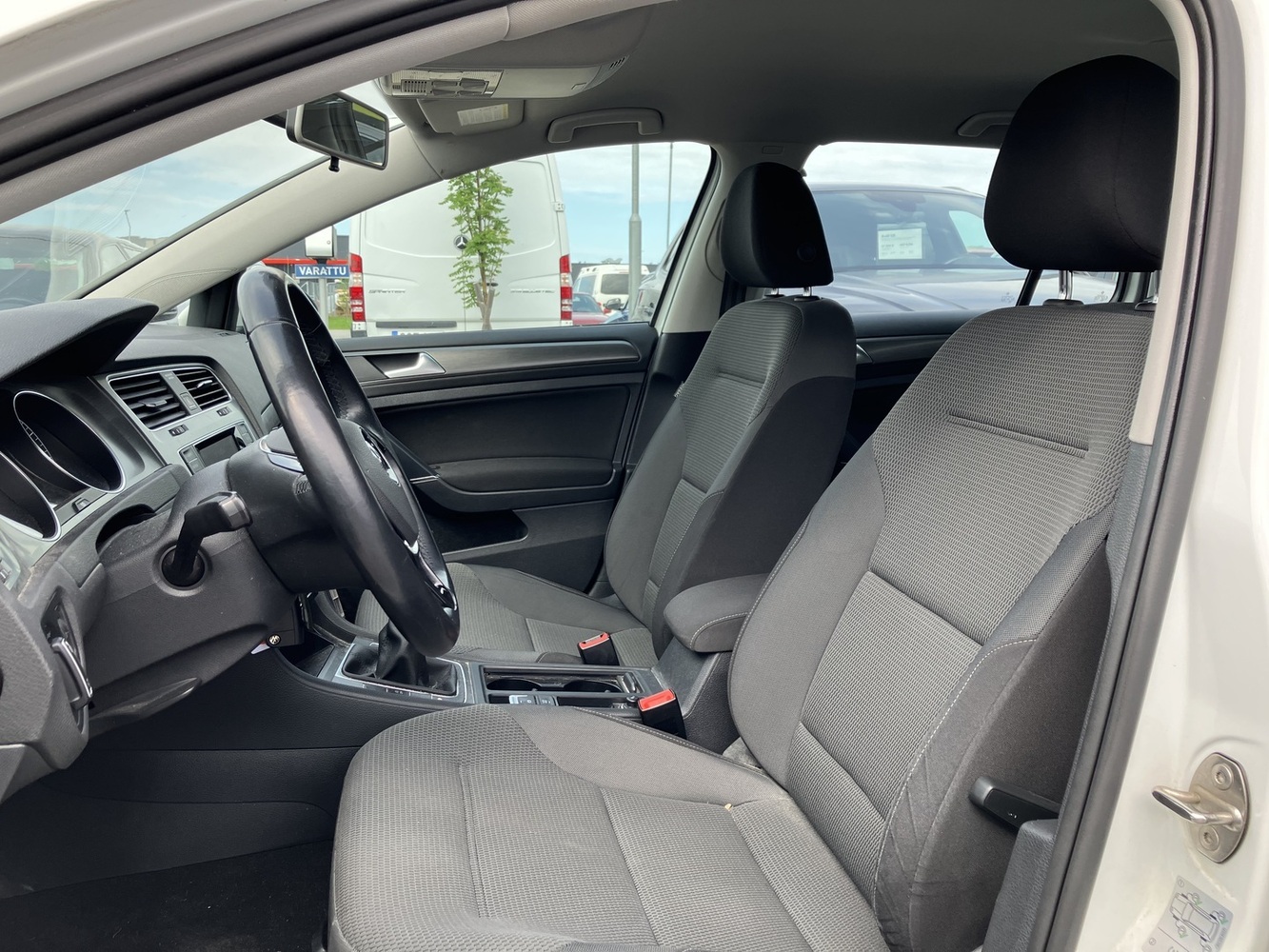 Volkswagen Golf vaihtoauto