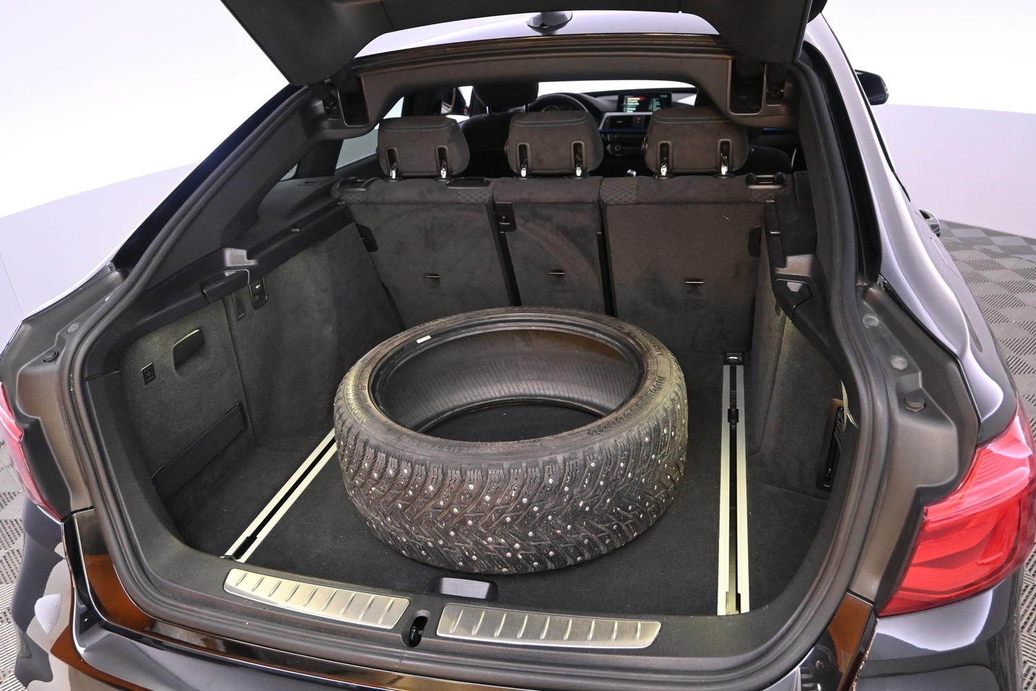 BMW 3.3 vaihtoauto