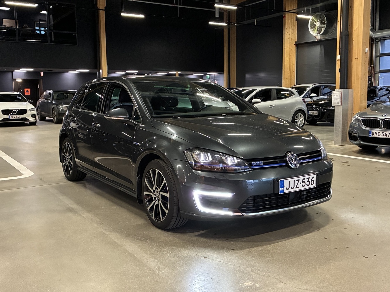 Volkswagen Golf vaihtoauto
