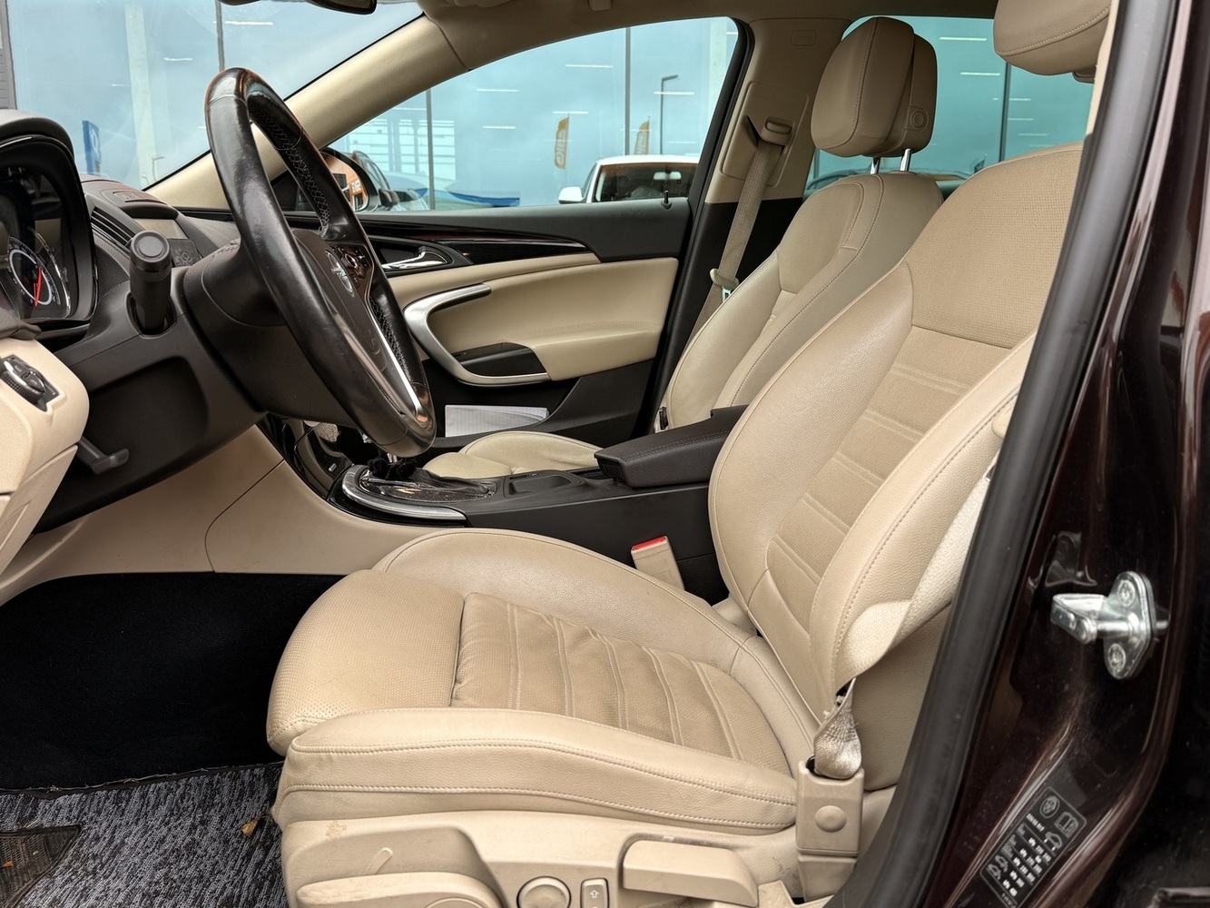 Opel Insignia vaihtoauto
