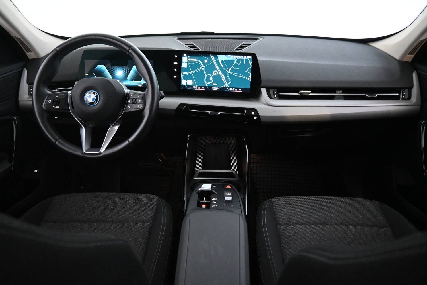 BMW iX1 vaihtoauto