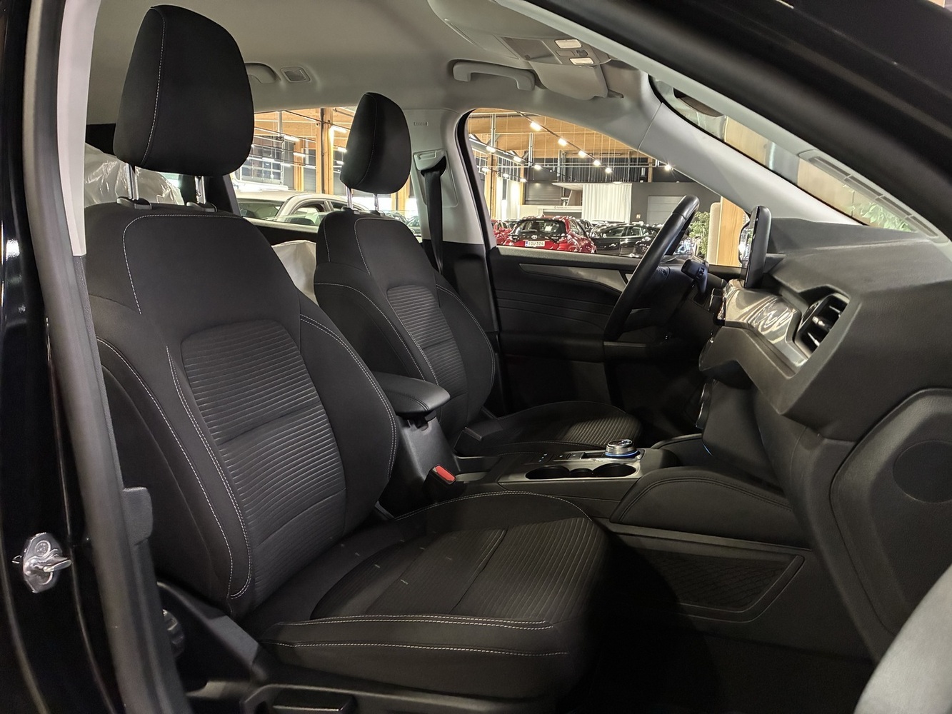 Ford Kuga vaihtoauto