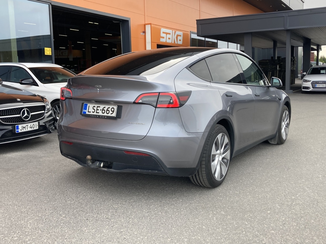 Tesla Model Y vaihtoauto