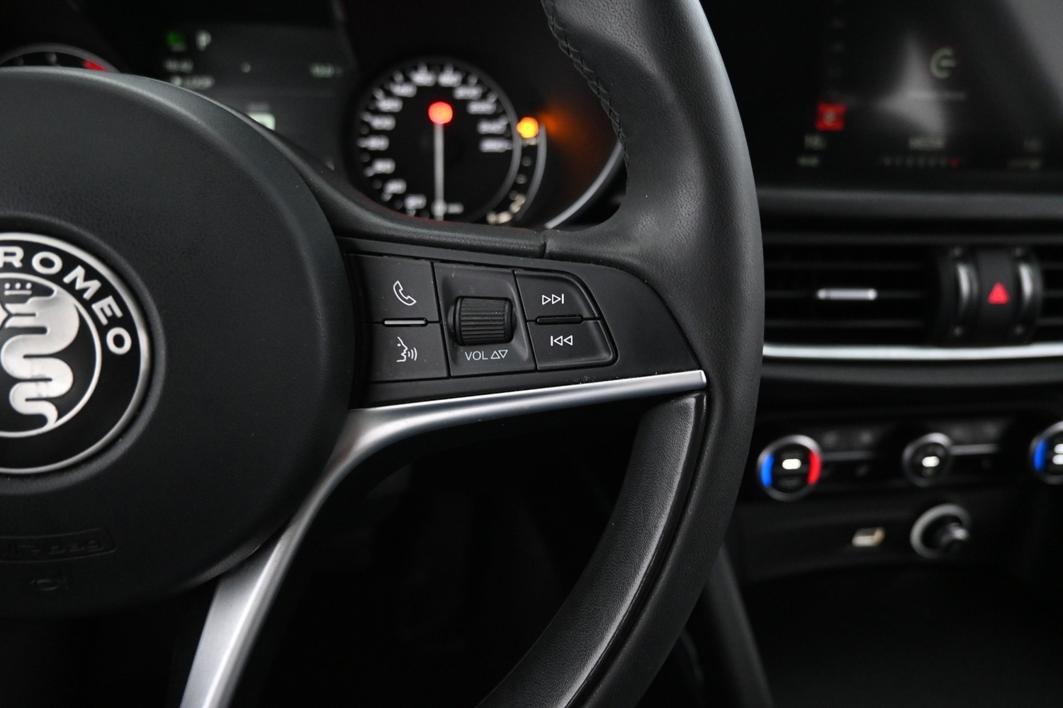 Alfa Romeo Stelvio vaihtoauto