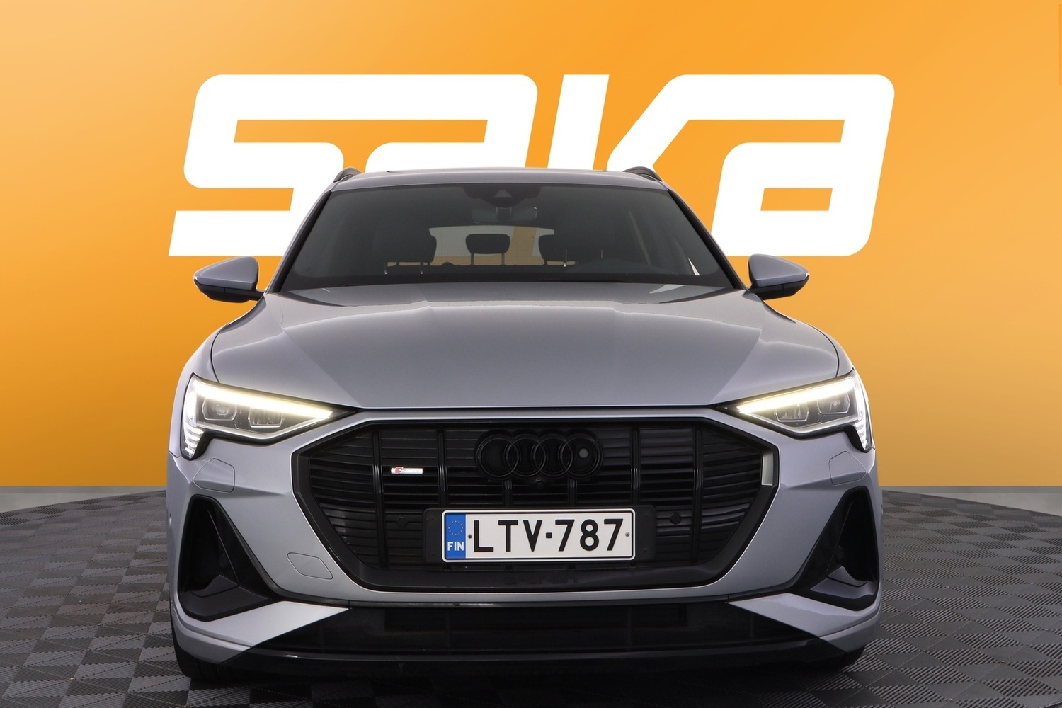 Audi e-tron vaihtoauto