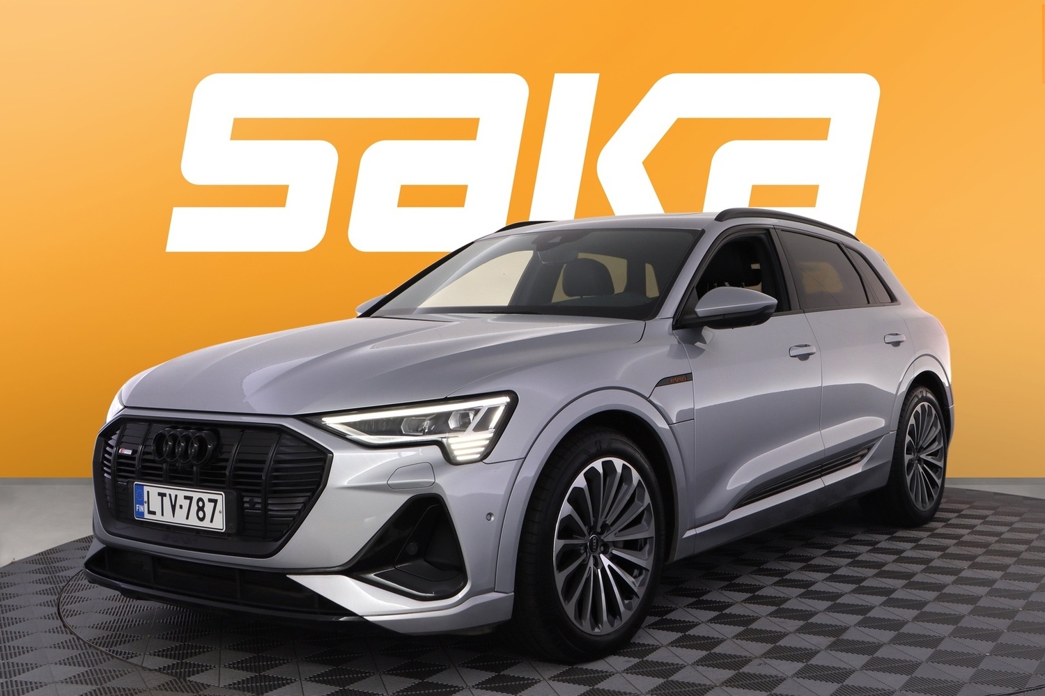 Audi e-tron vaihtoauto