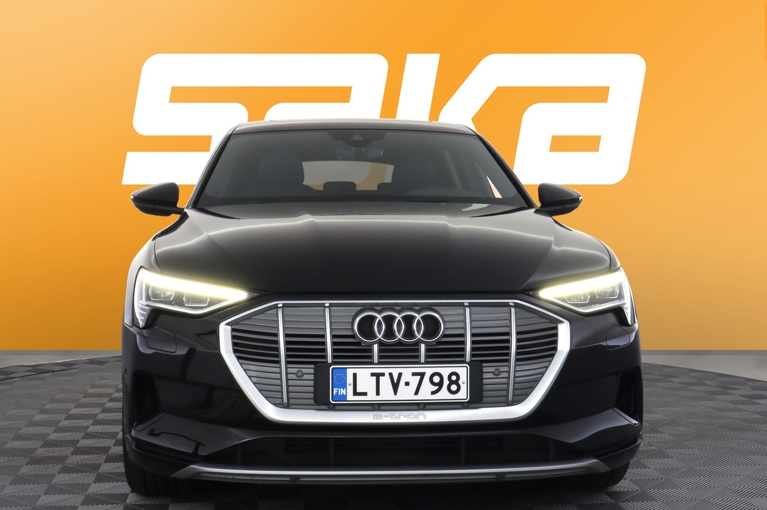 Audi e-tron vaihtoauto