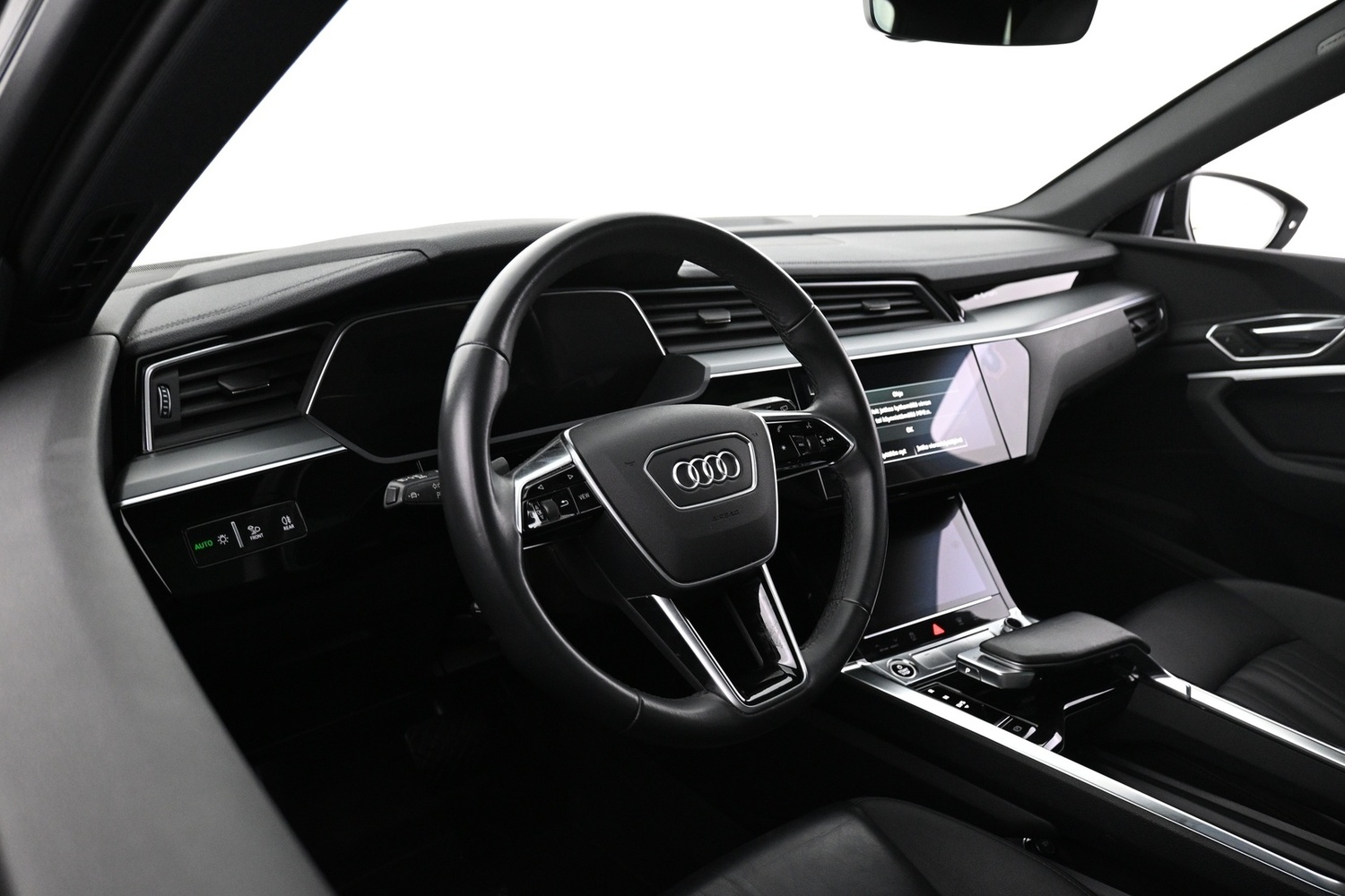 Audi e-tron vaihtoauto