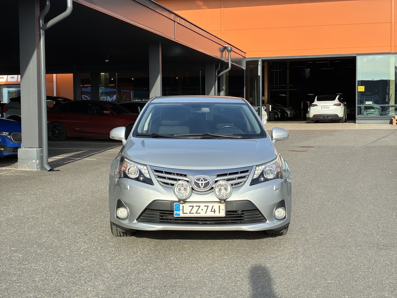 Toyota Avensis vaihtoauto