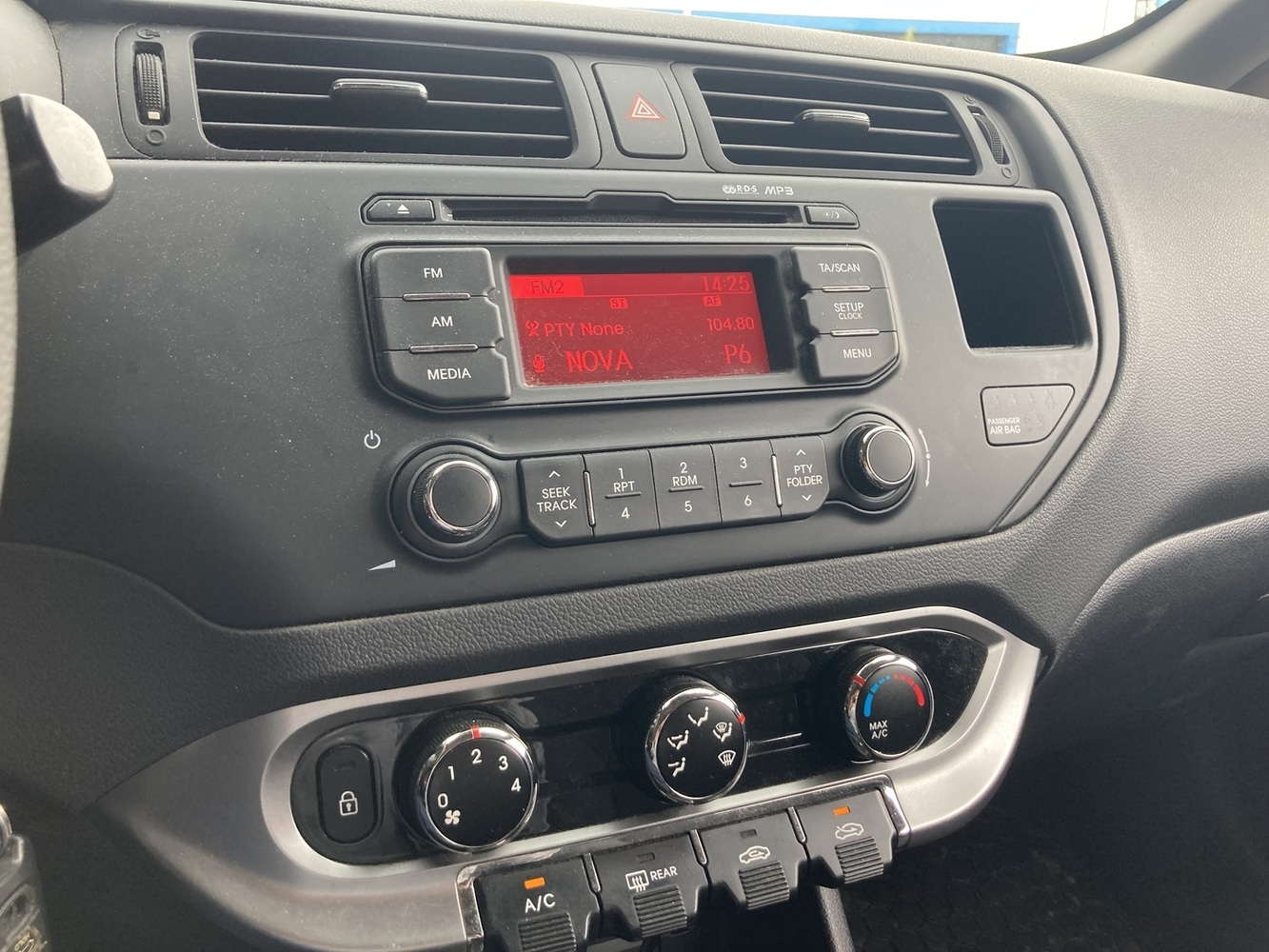 Kia Rio vaihtoauto