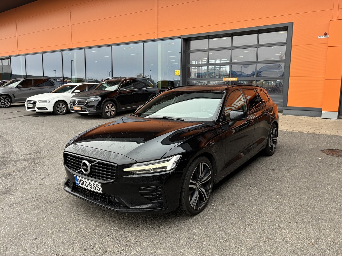 Volvo V60 vaihtoauto
