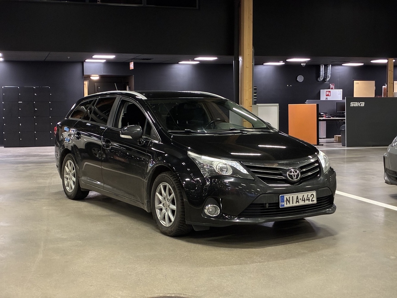 Toyota Avensis vaihtoauto