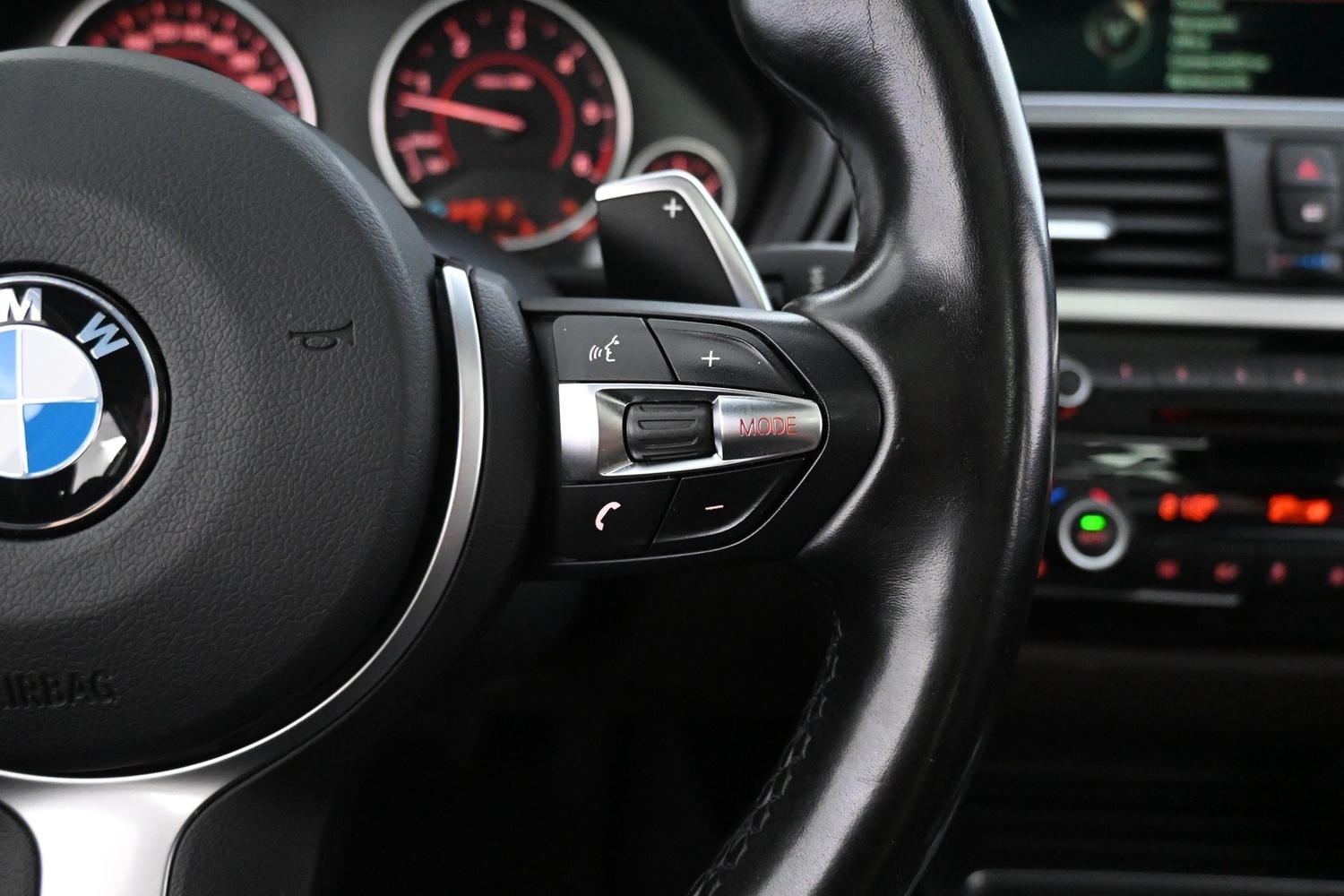 BMW 330 vaihtoauto