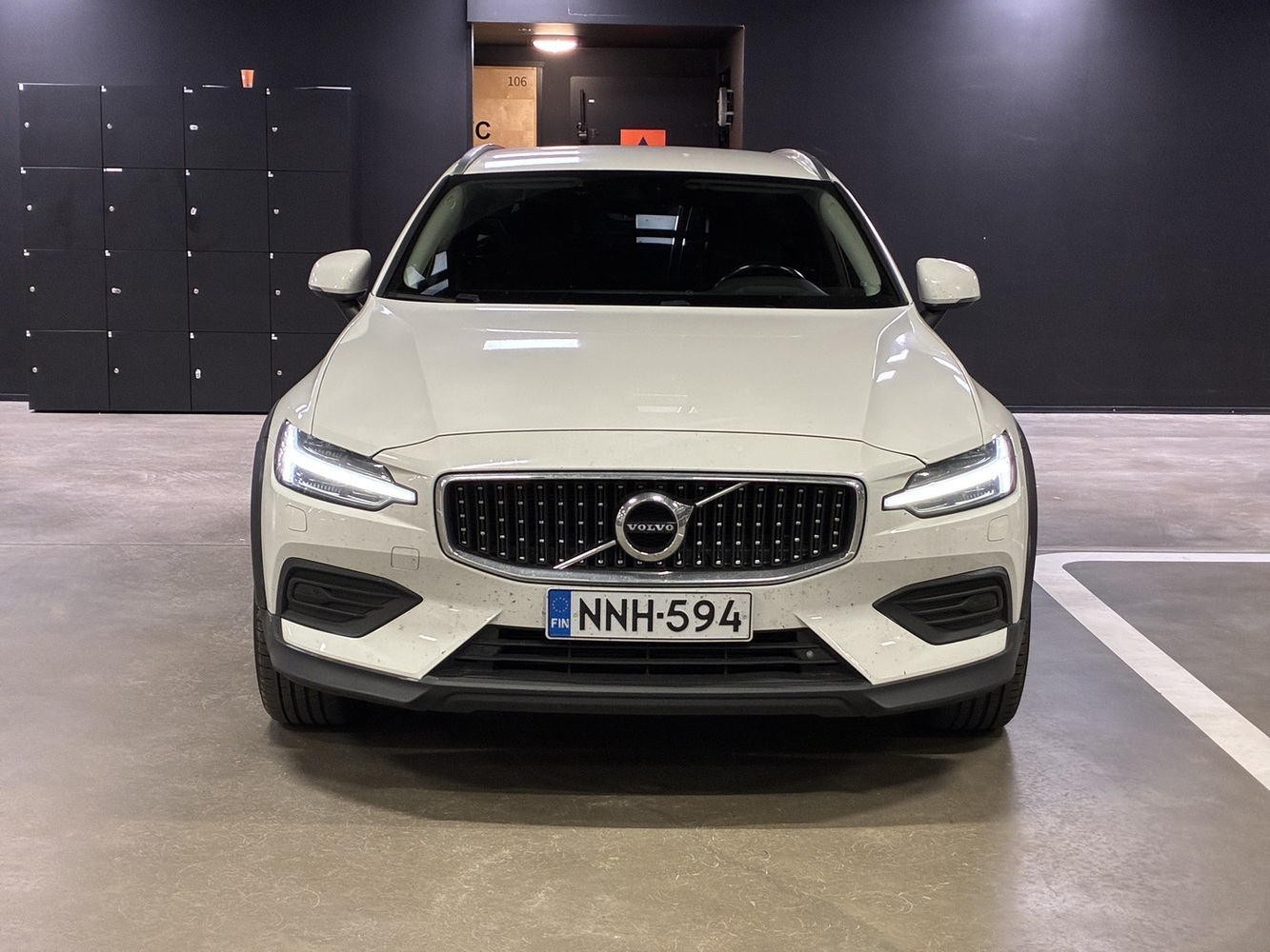Volvo V60 Cross Country vaihtoauto