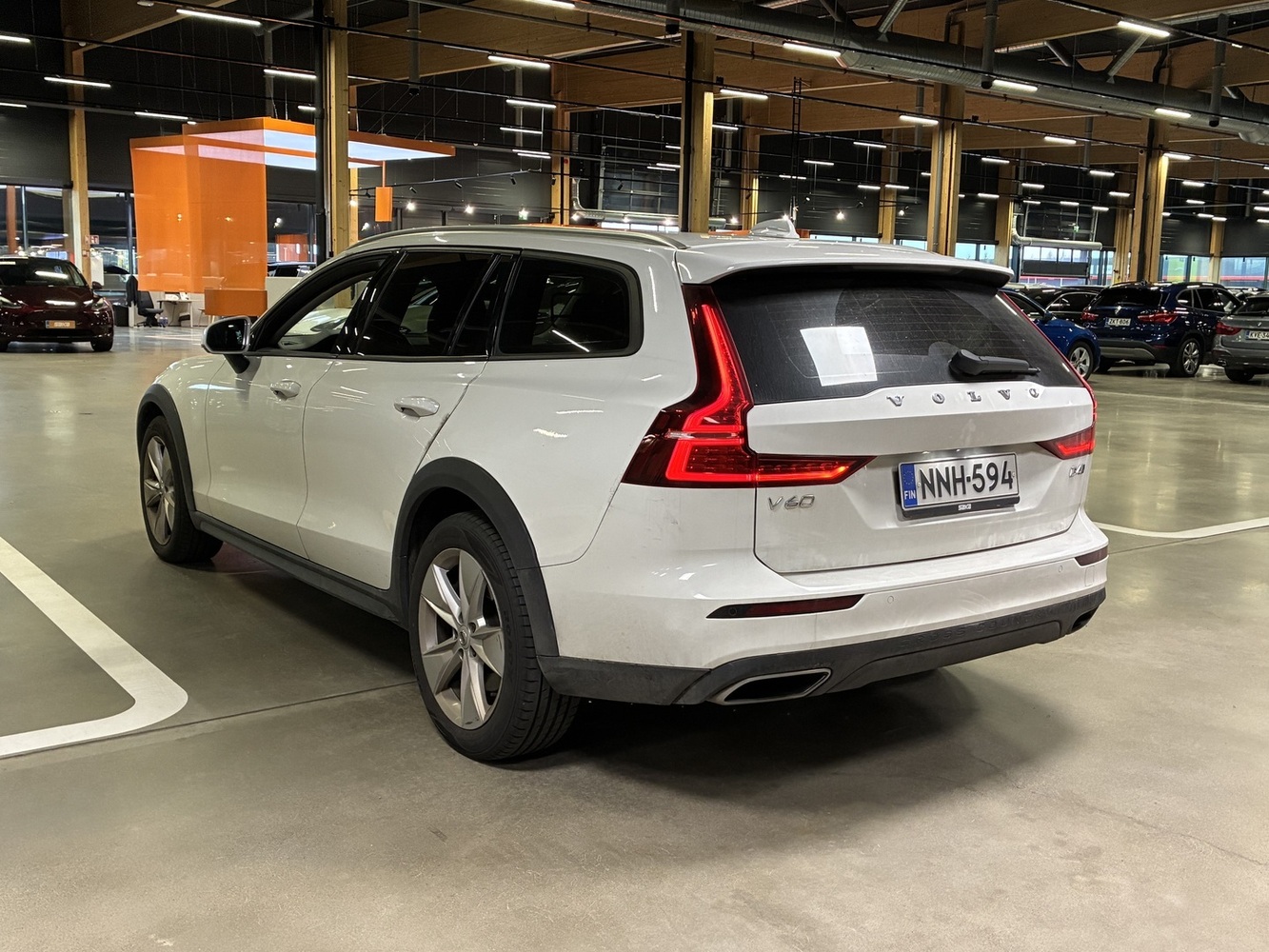 Volvo V60 Cross Country vaihtoauto