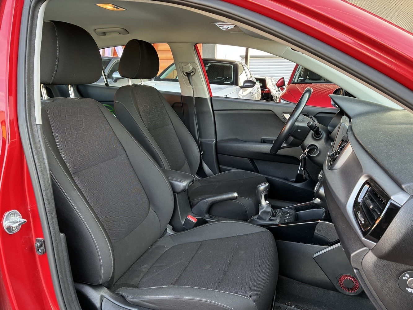 Kia Rio vaihtoauto
