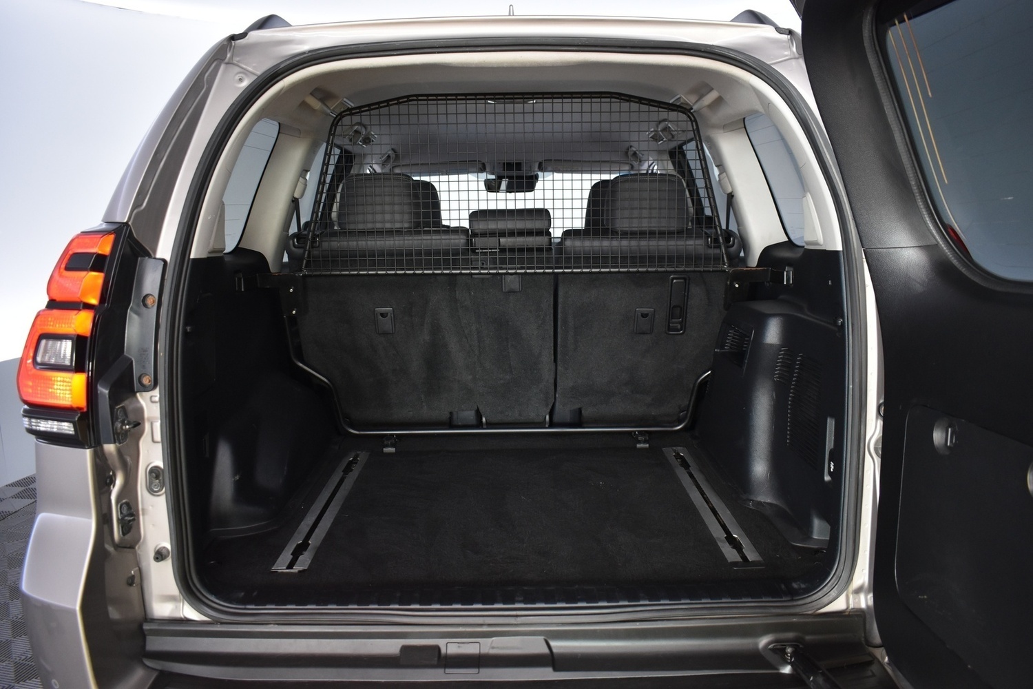 Toyota Land Cruiser vaihtoauto