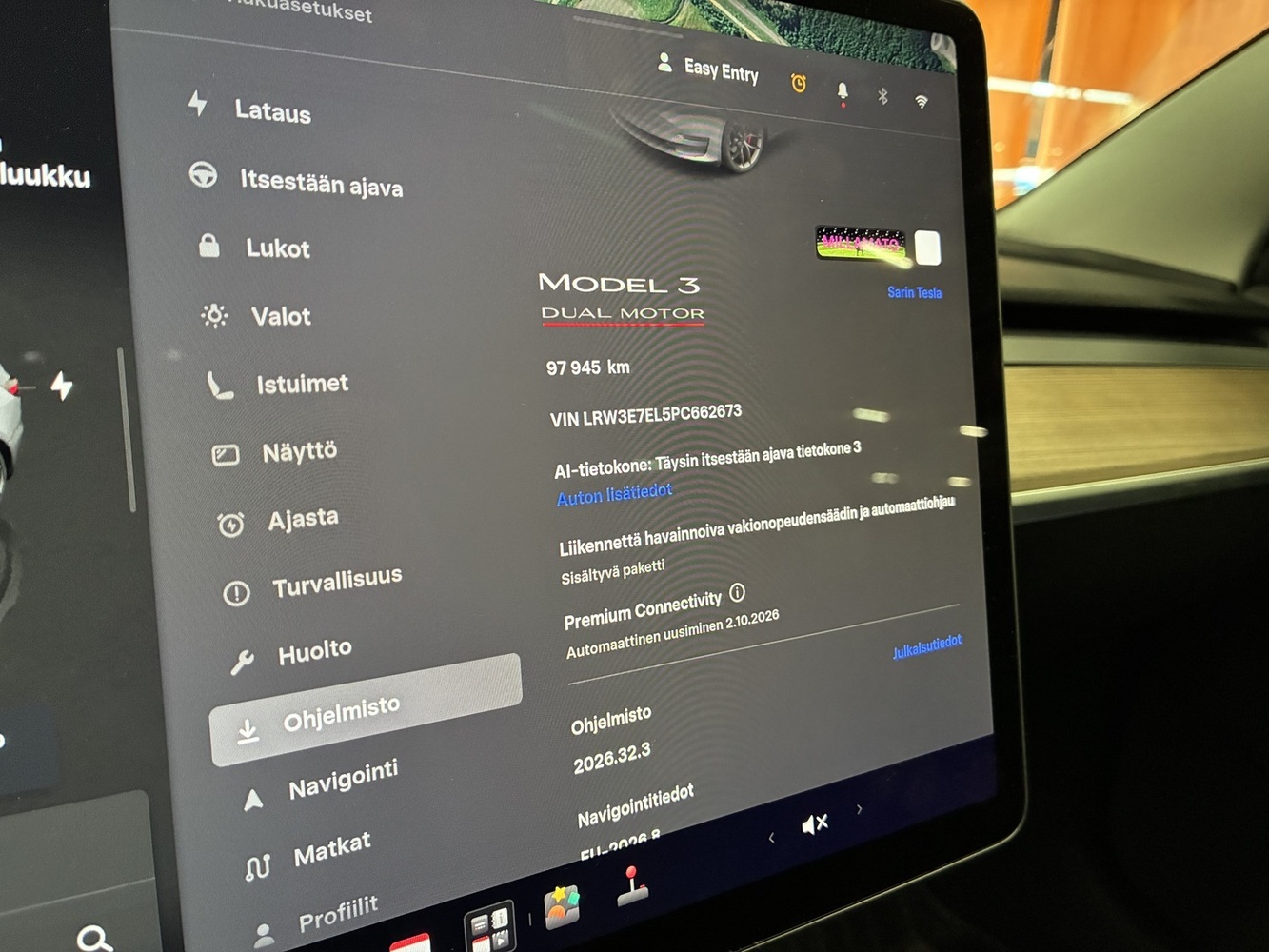 Tesla Model 3 vaihtoauto