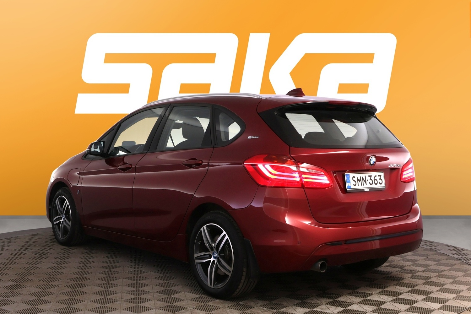 BMW 225 vaihtoauto