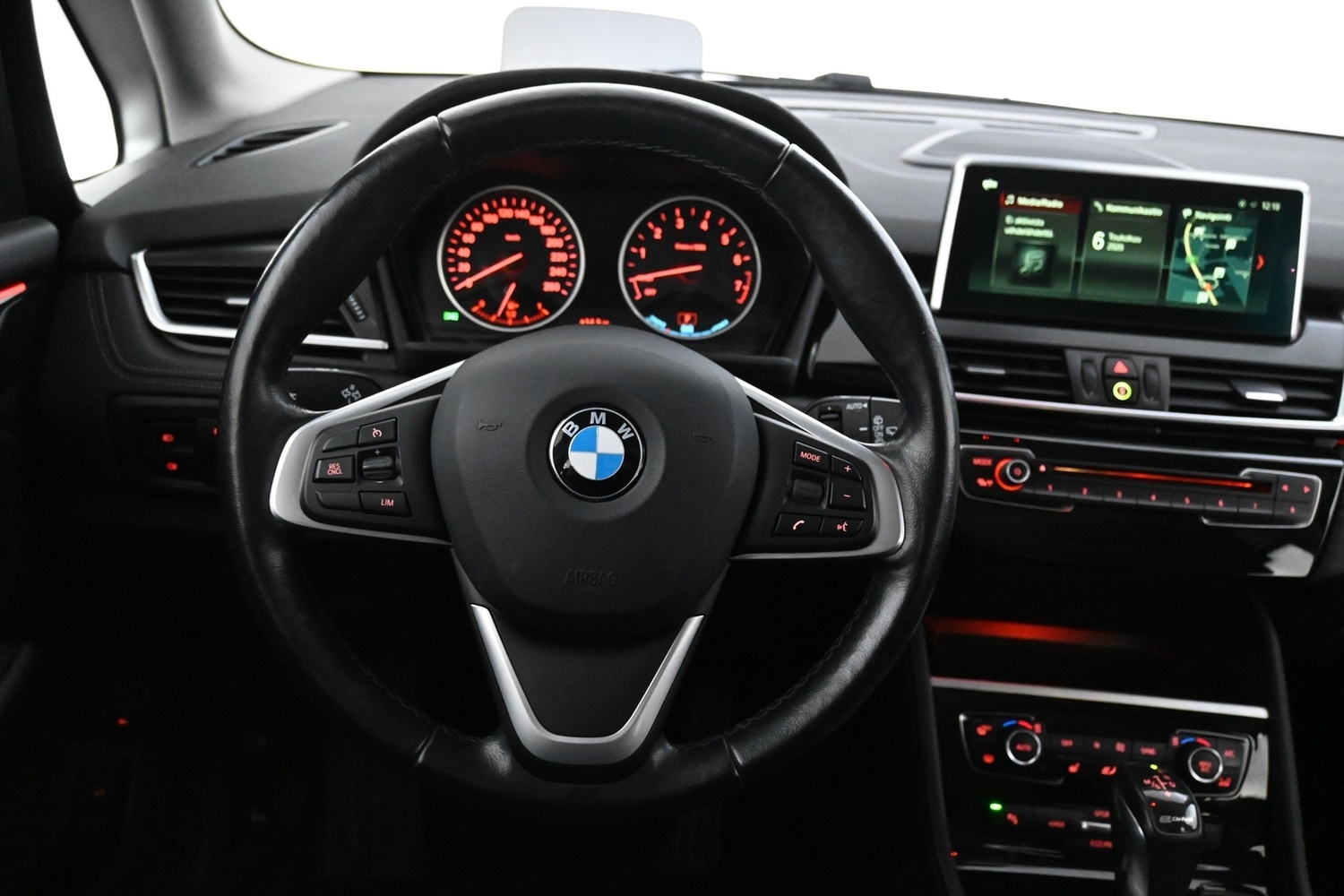 BMW 225 vaihtoauto