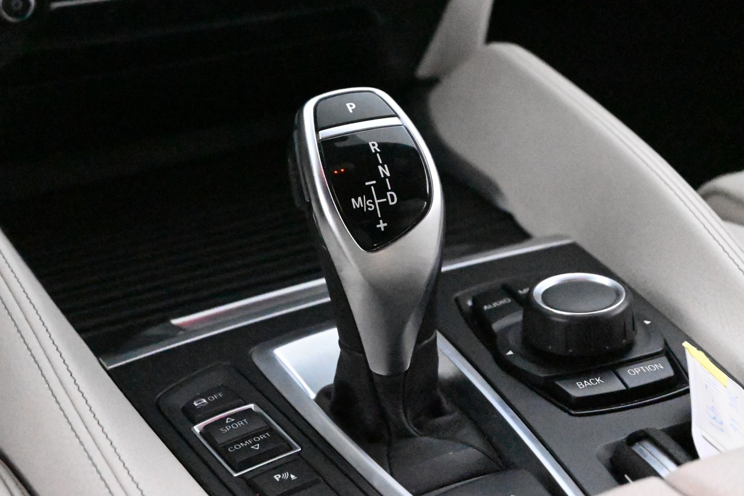 BMW X6 vaihtoauto