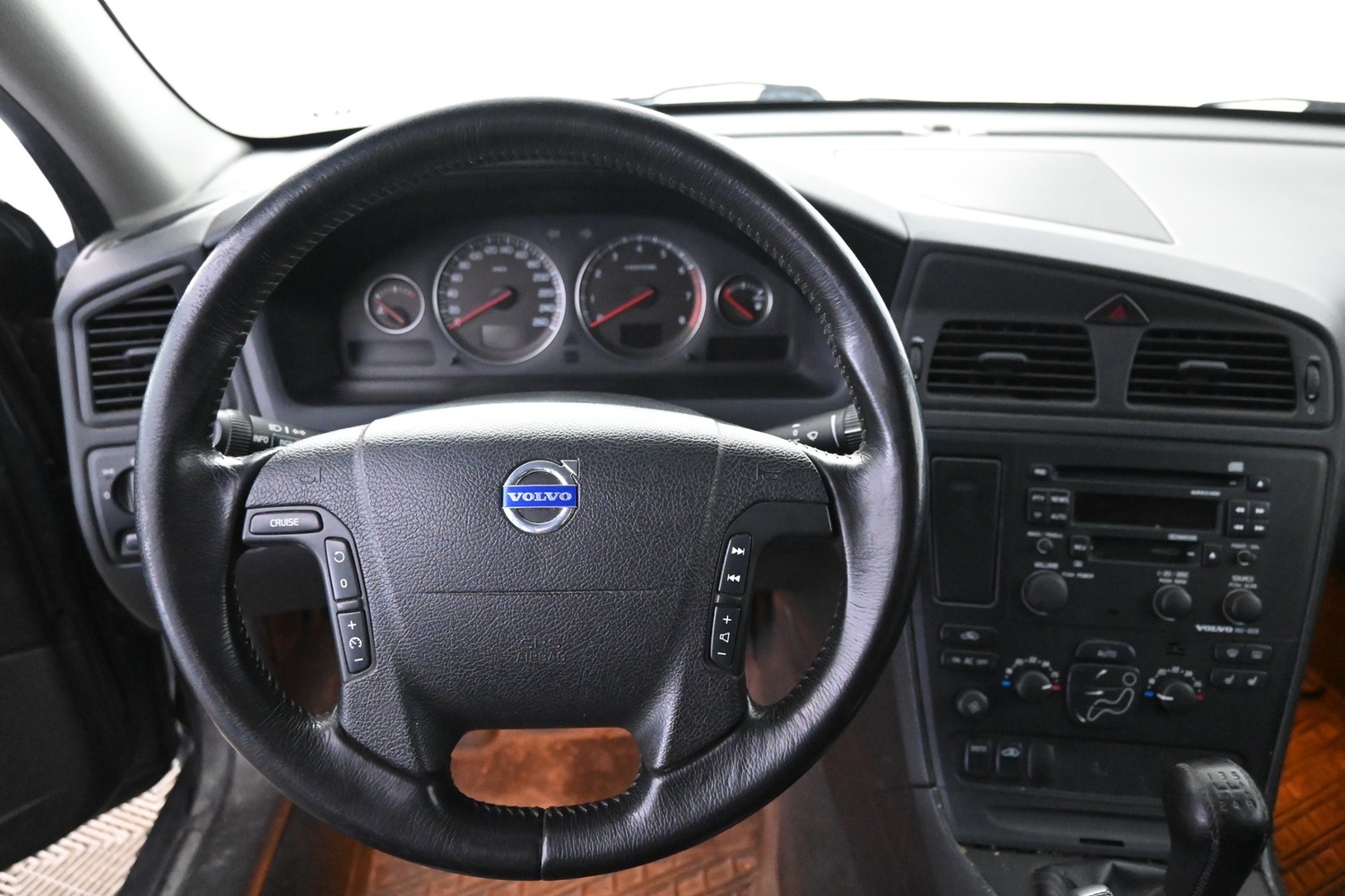 Volvo V70 vaihtoauto