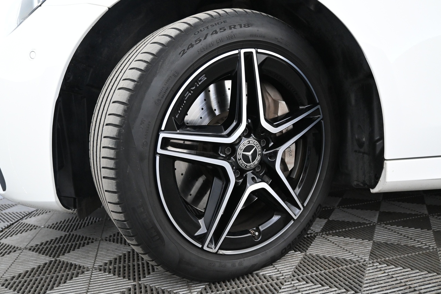 Mercedes-Benz E vaihtoauto