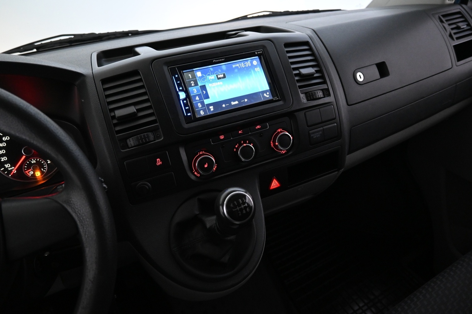 Volkswagen Transporter vaihtoauto