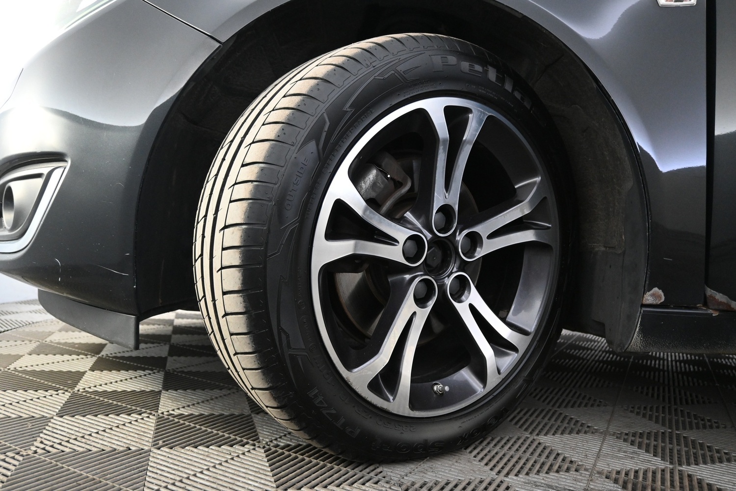 Opel Insignia vaihtoauto