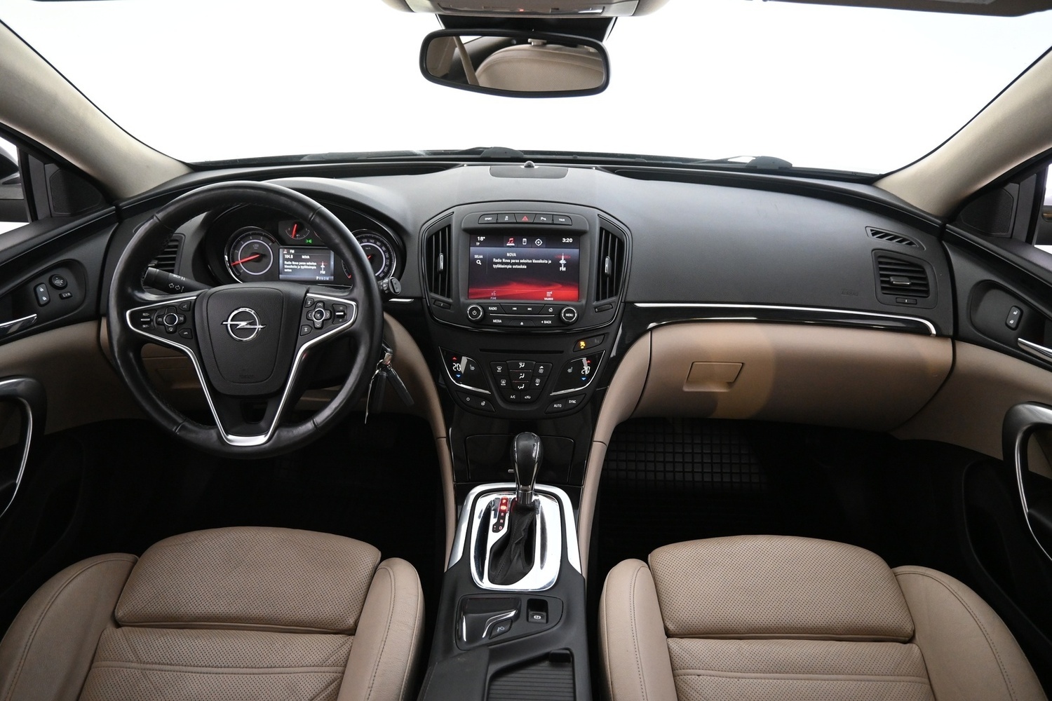 Opel Insignia vaihtoauto