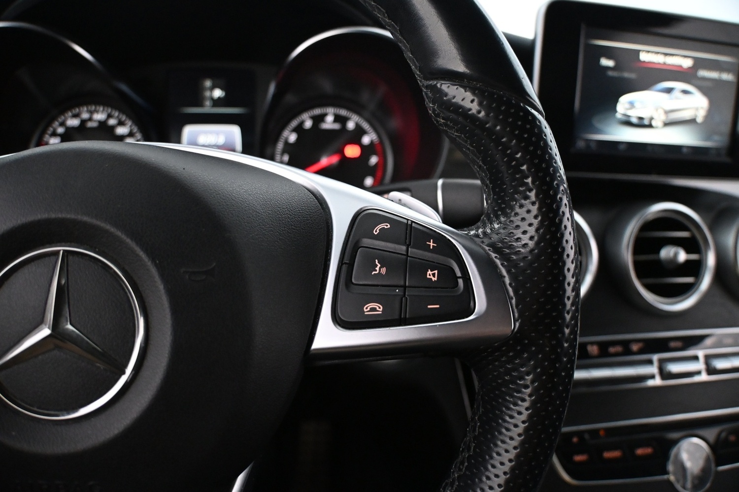 Mercedes-Benz C vaihtoauto