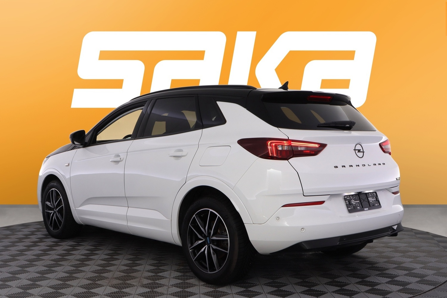 Opel Grandland vaihtoauto
