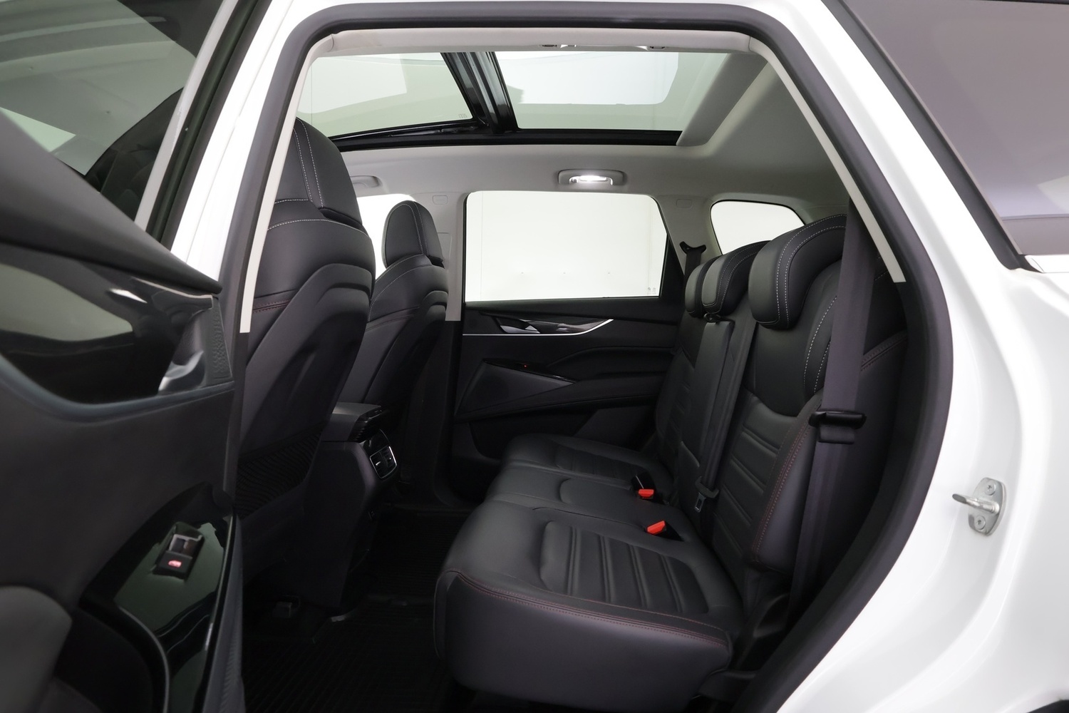 Maxus Euniq 6 vaihtoauto