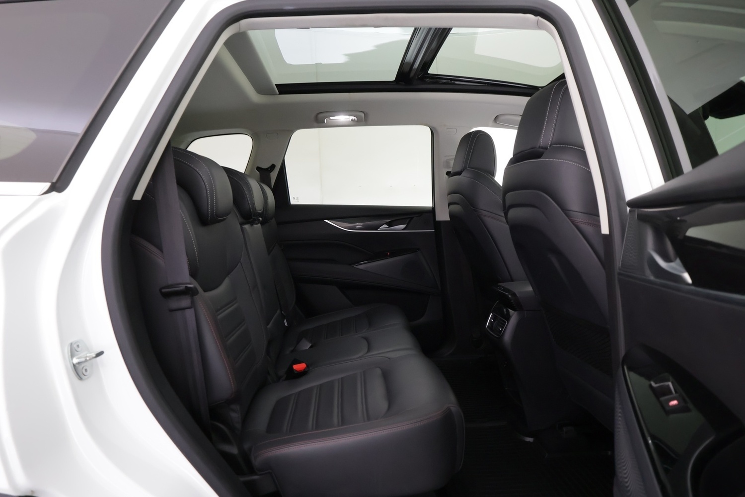 Maxus Euniq 6 vaihtoauto