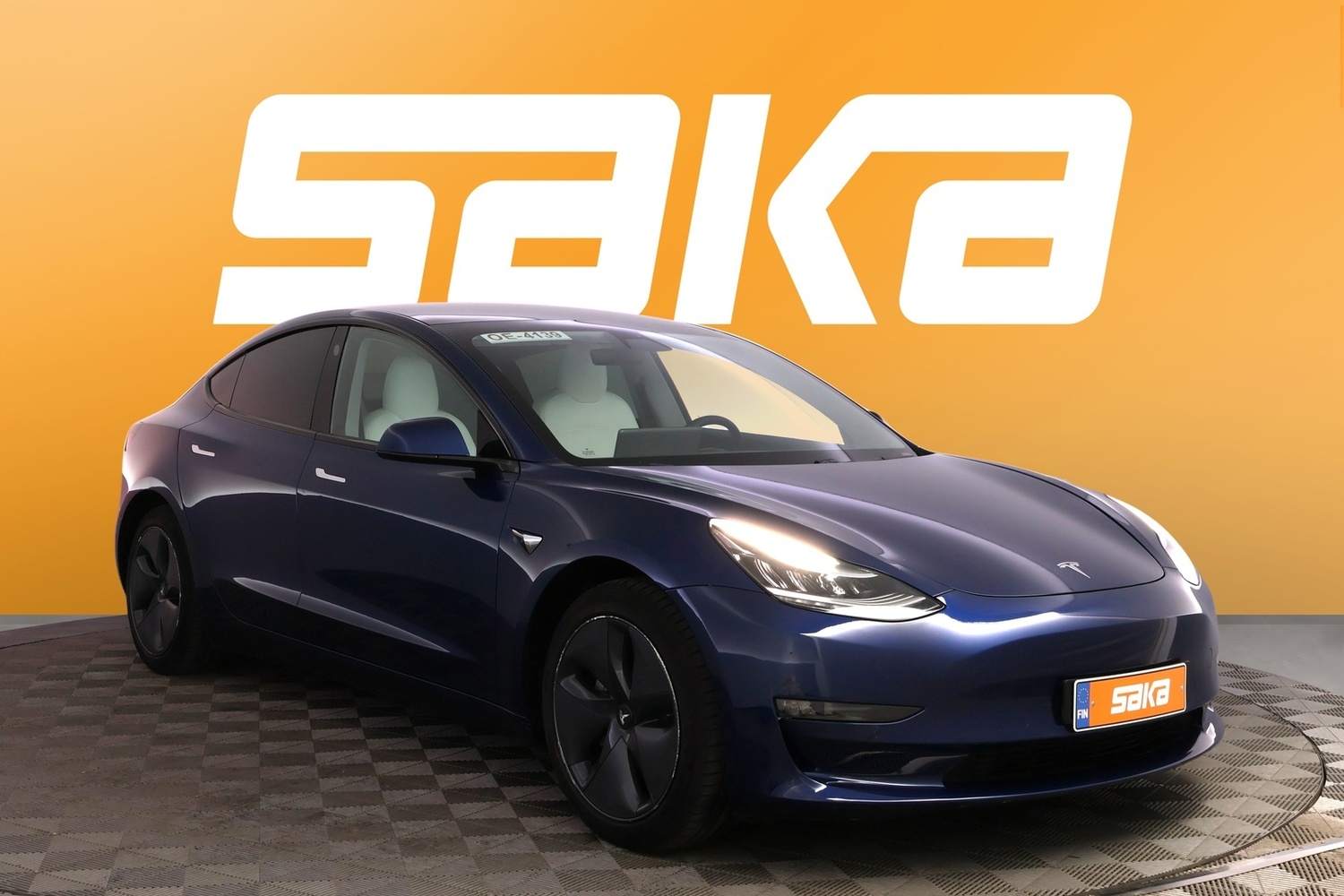 Tesla Model 3 vaihtoauto