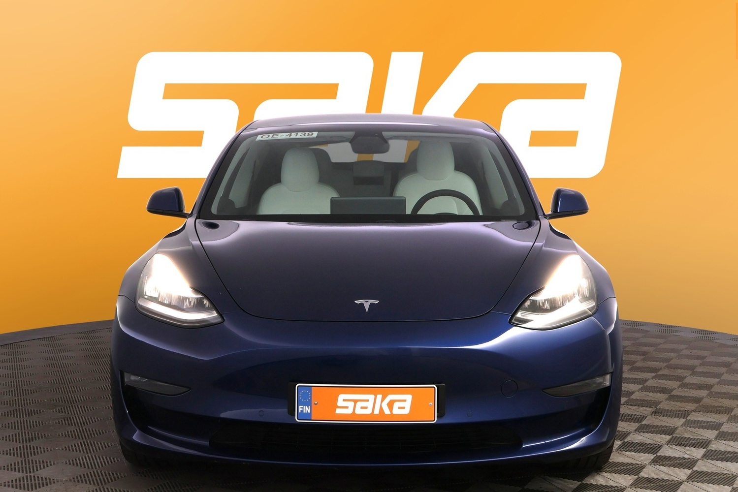Tesla Model 3 vaihtoauto