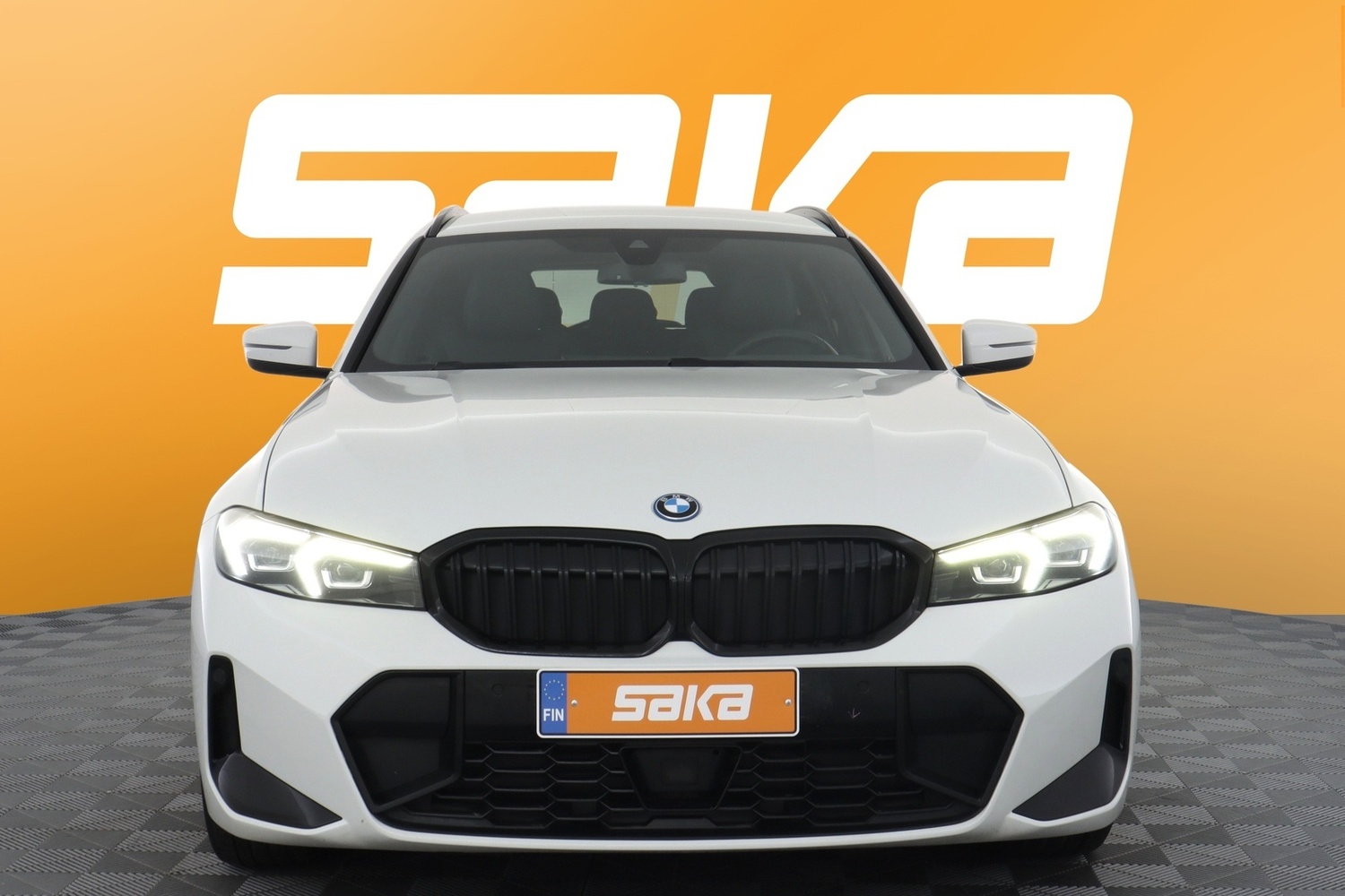 BMW 330 vaihtoauto