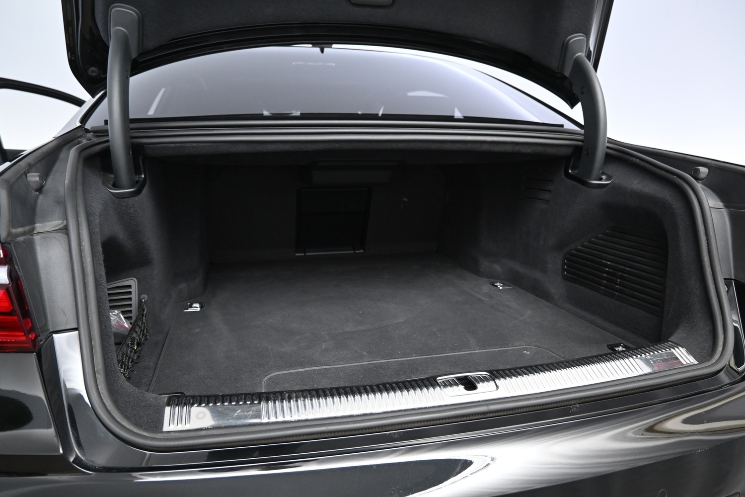 Audi A8 vaihtoauto