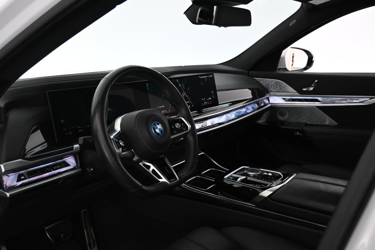 BMW i7 vaihtoauto