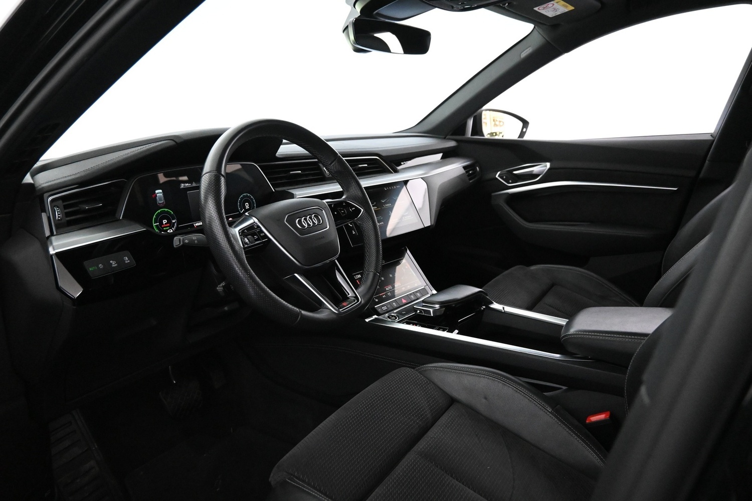 Audi e-tron vaihtoauto