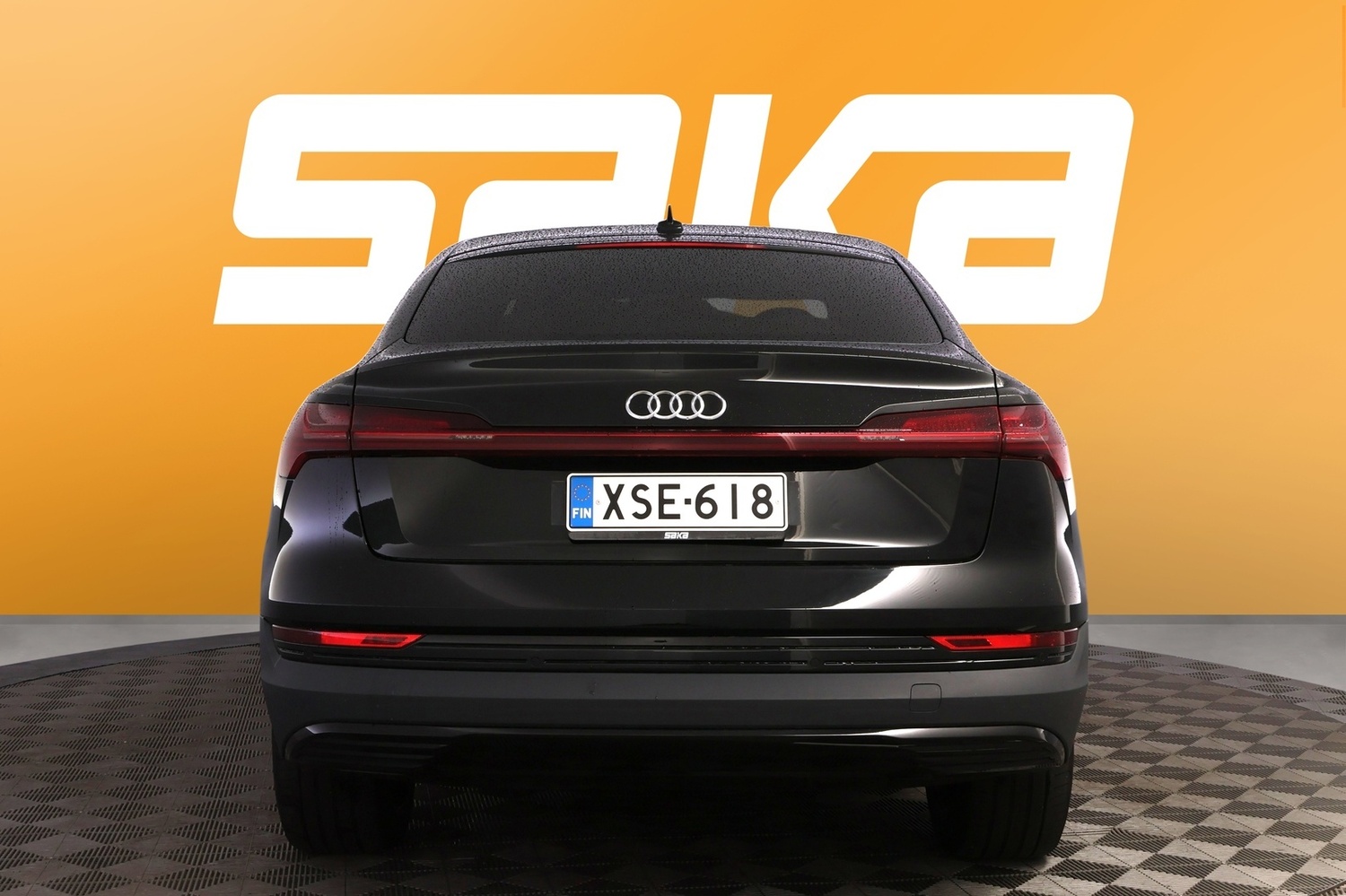 Audi e-tron vaihtoauto