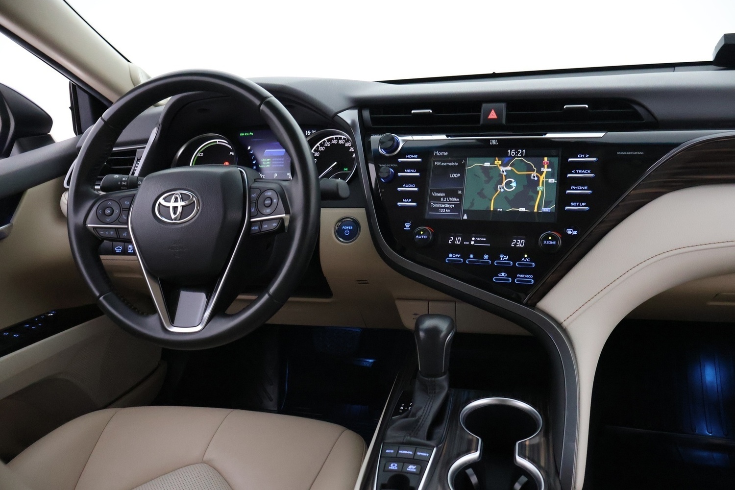 Toyota Camry vaihtoauto